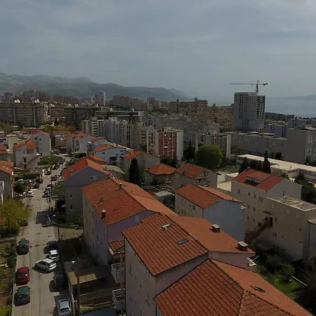 Apartman Barbi شقة